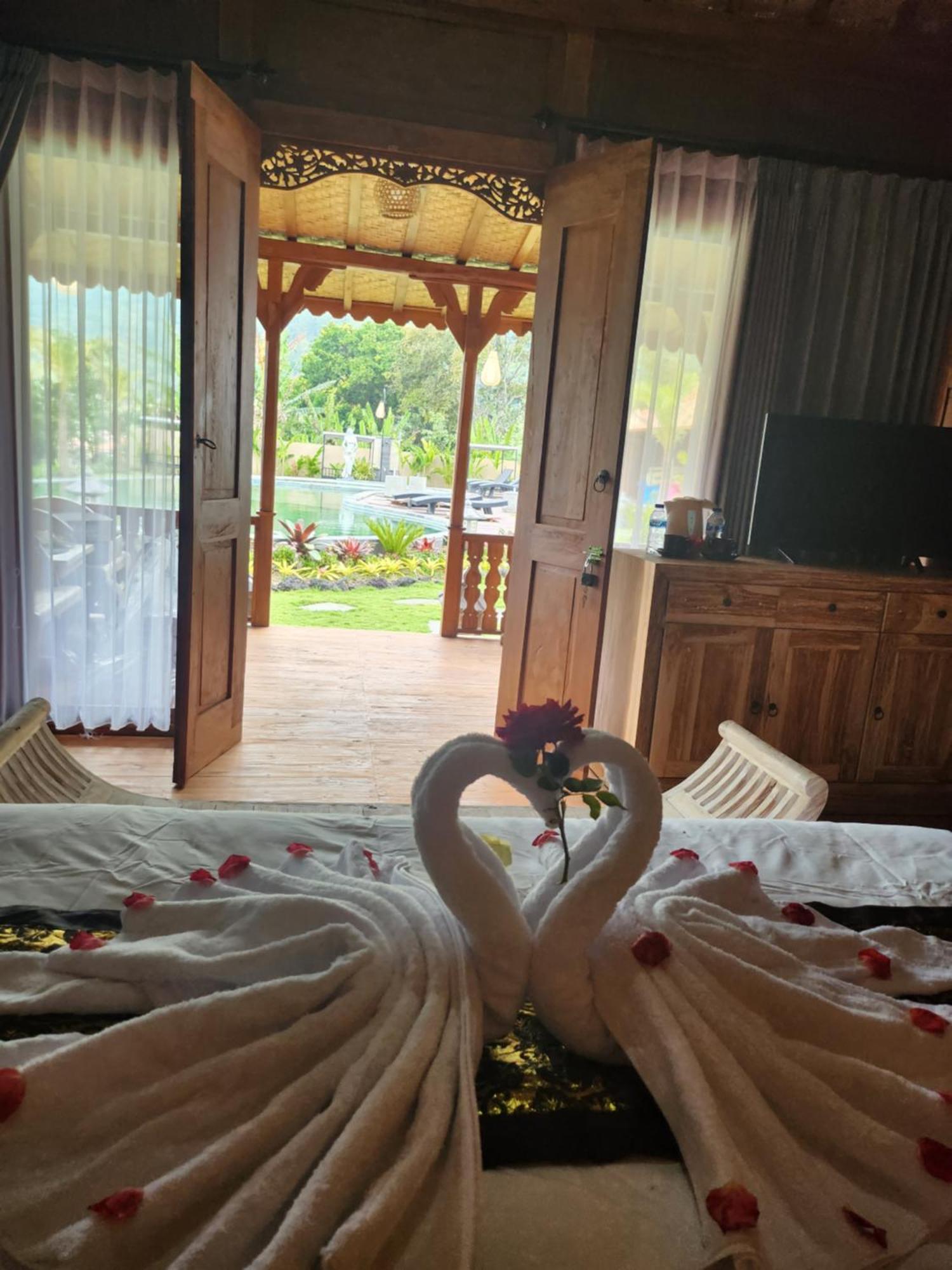 Starlake Villa & Glamping Kubupenlokan Δωμάτιο φωτογραφία
